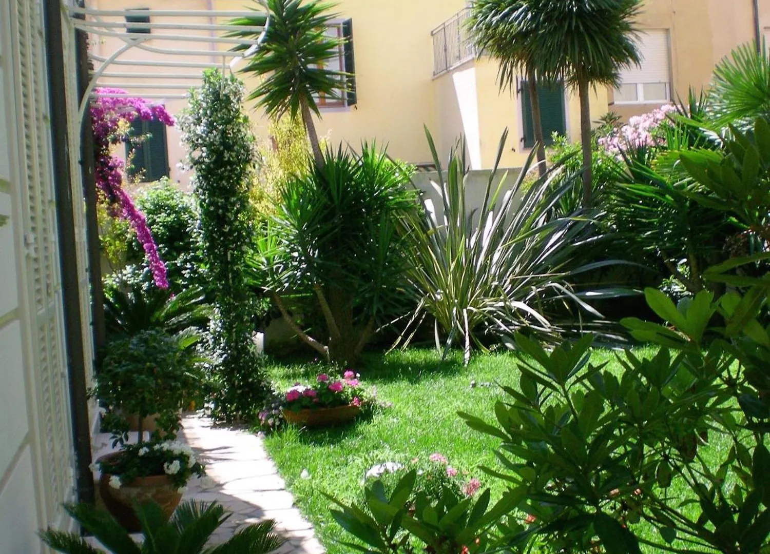 Affittacamere Villa Silvia Follonica